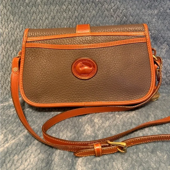 Dooney and Bourke Over and Under in Smoke - Picture 4 of 14